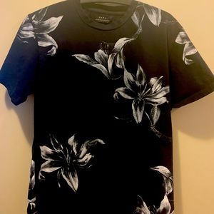Zara T-shirt 🚨ClearOut🚨